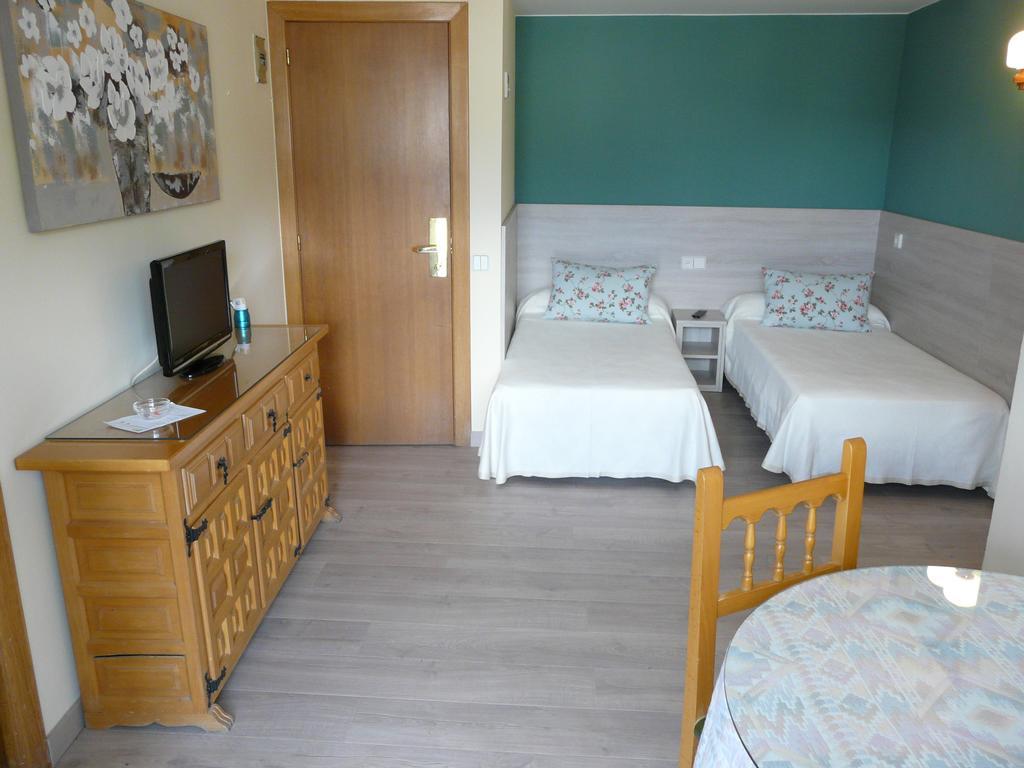 Hotel Nice La Seu d'Urgell Luaran gambar