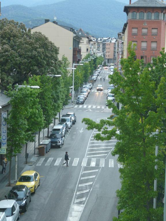 Hotel Nice La Seu d'Urgell Luaran gambar