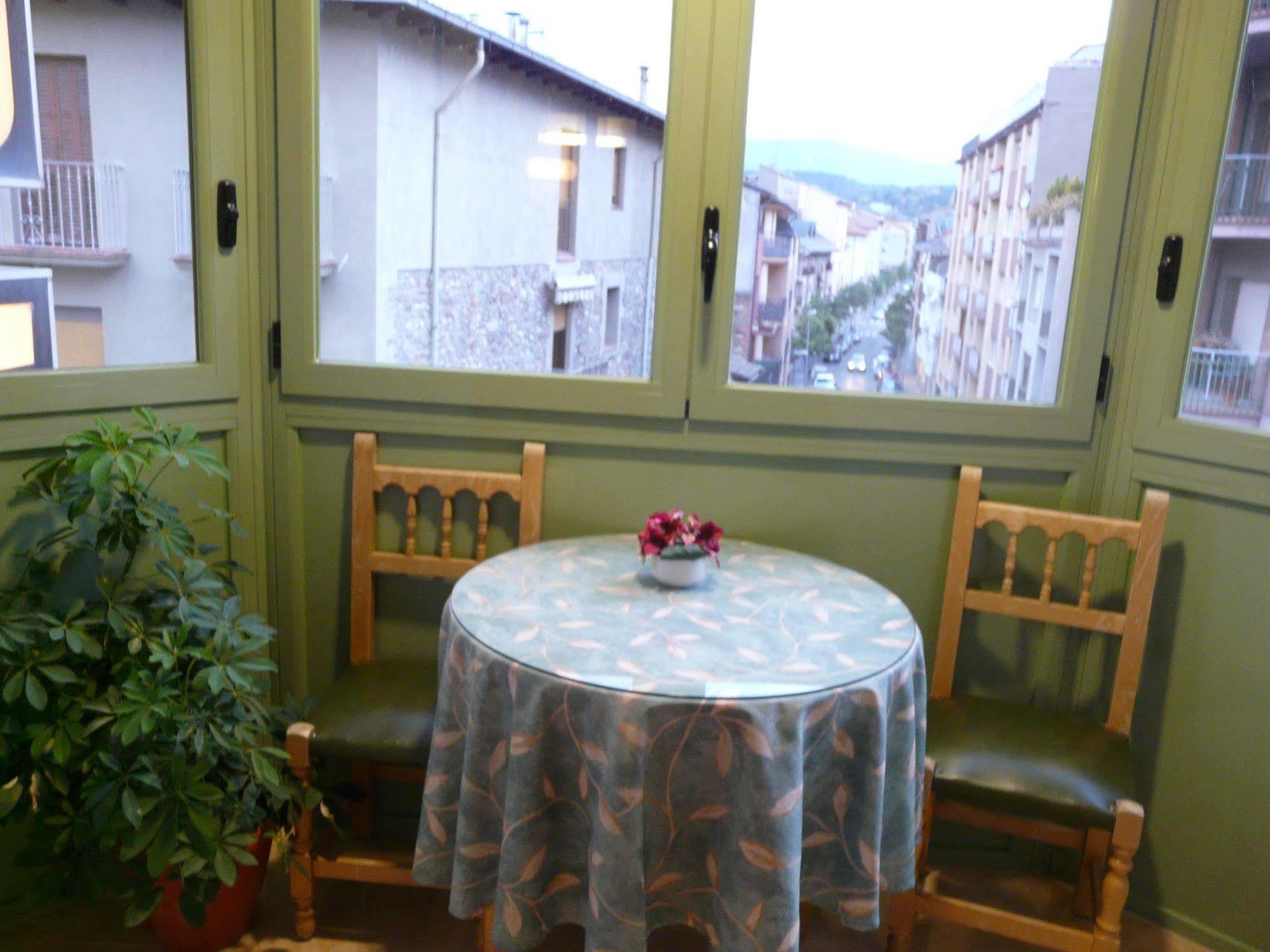 Hotel Nice La Seu d'Urgell Luaran gambar