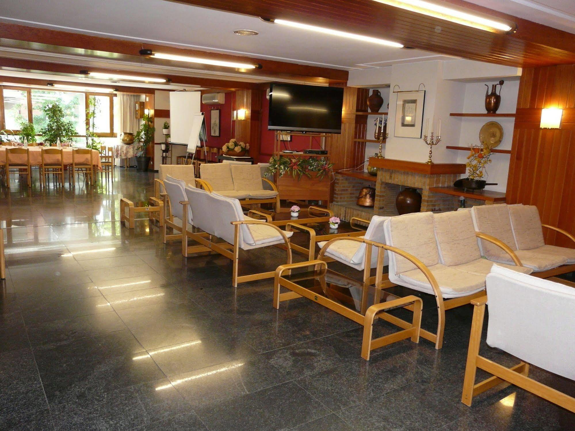 Hotel Nice La Seu d'Urgell Luaran gambar
