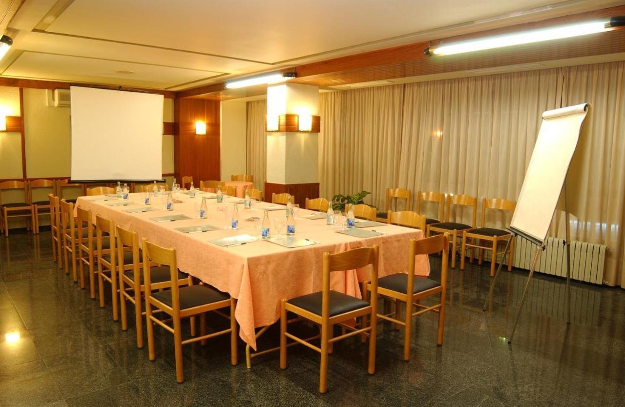 Hotel Nice La Seu d'Urgell Luaran gambar
